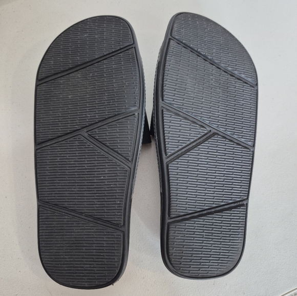 Havaianas Slip-On Flip Flop Sandal - Size 9/10W - Picture 10 of 13